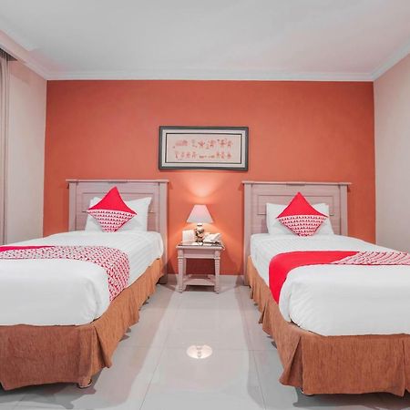 Capital O 534 Sriwijaya Hotel Jakarta Exterior photo