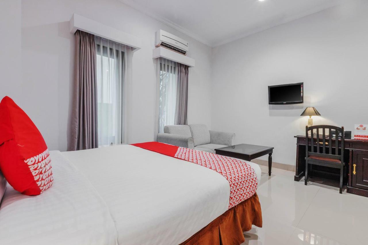 Capital O 534 Sriwijaya Hotel Jakarta Exterior photo