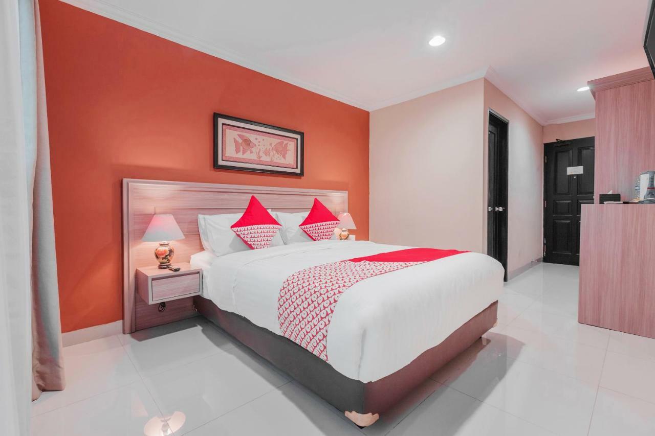 Capital O 534 Sriwijaya Hotel Jakarta Exterior photo