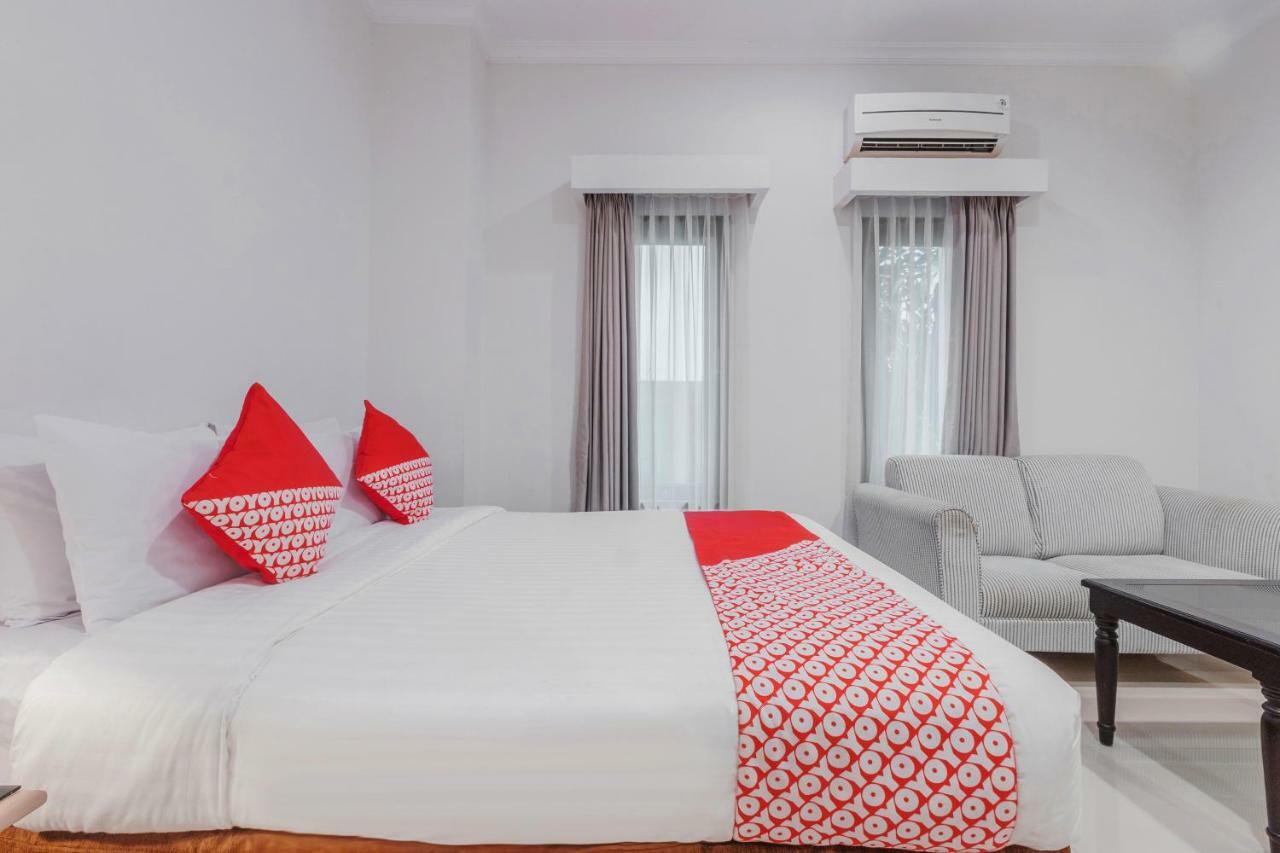 Capital O 534 Sriwijaya Hotel Jakarta Exterior photo