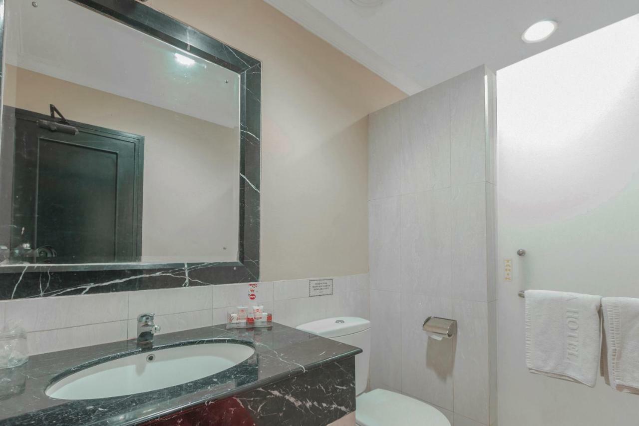 Capital O 534 Sriwijaya Hotel Jakarta Exterior photo