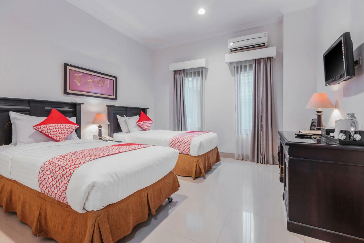 Capital O 534 Sriwijaya Hotel Jakarta Exterior photo