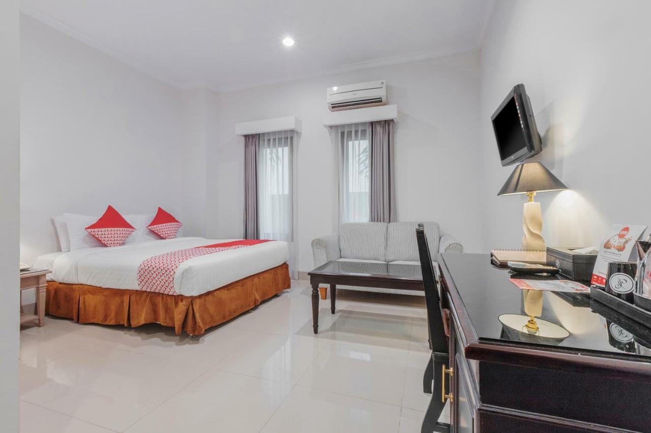 Capital O 534 Sriwijaya Hotel Jakarta Exterior photo